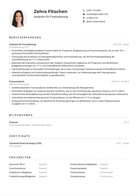 Lebenslauf-Muster für Analyst*in für Finanzplanung